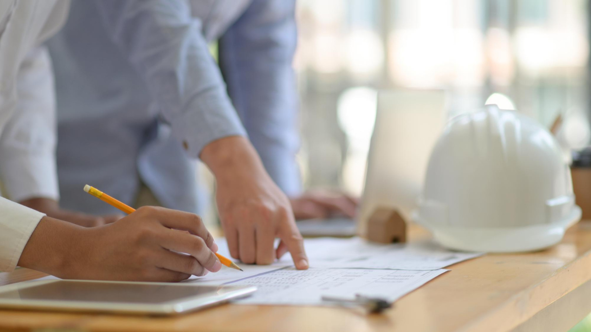 Mettre en place une mutuelle dans une entreprise de construction : mode d’emploi structuré